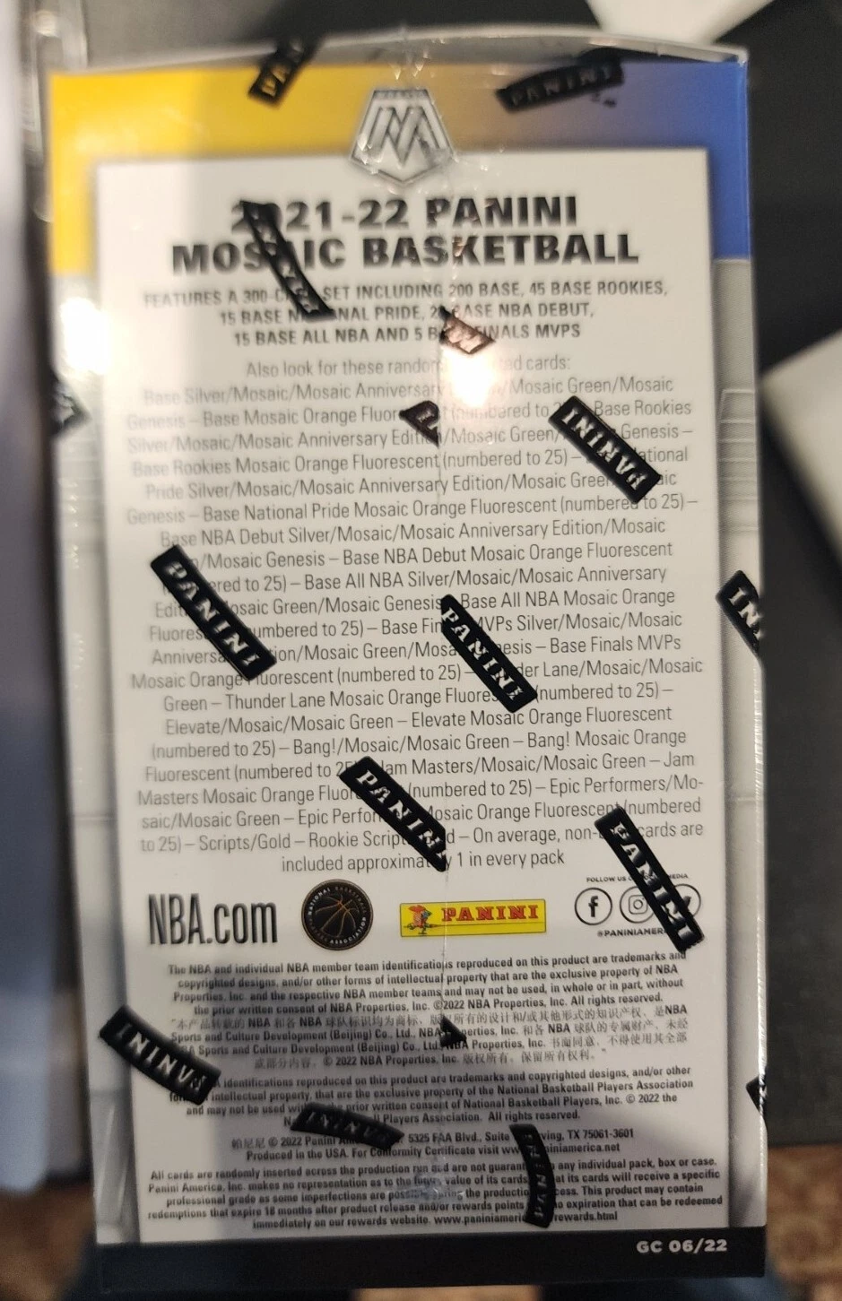 NEW 2021-22 Panini Mosaic NBA Basketball Trading Cards Blaster Box - Sealed - Image 3