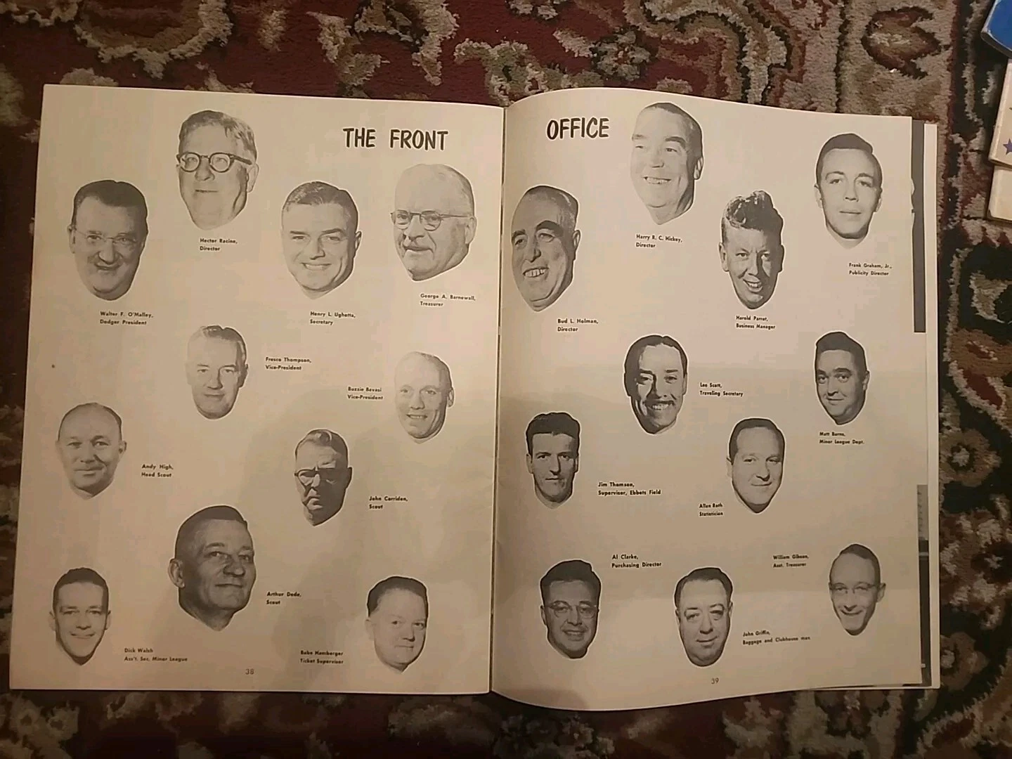 Vintage 1952 Brooklyn Dodgers Yearbook--Extremely Hi grade!! - Image 4
