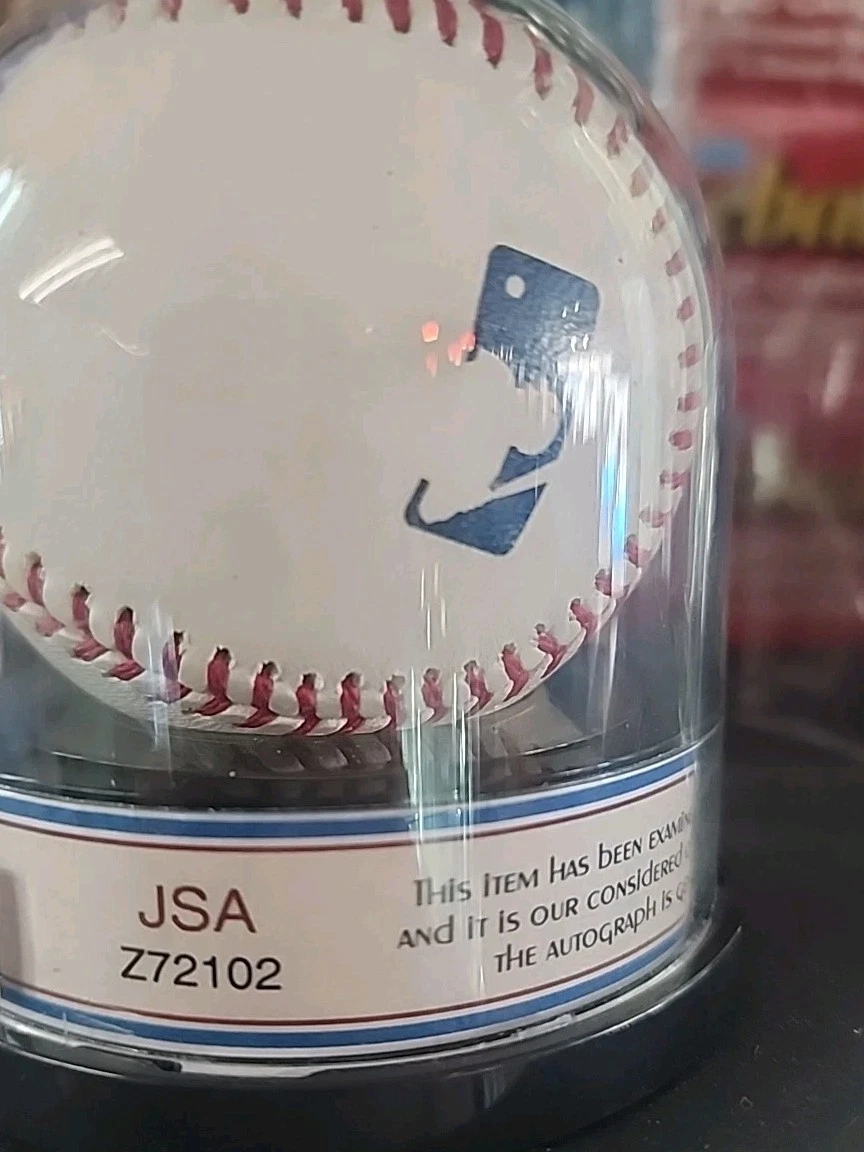 Derek Jeter Signed baseball JSA COA And WWA Encapsulated - Graded MINT Auto 9 - Image 2