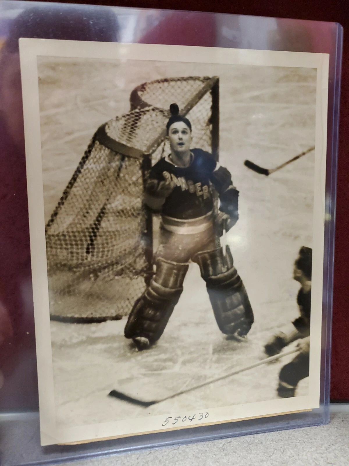 New York Rangers 1940 Type 1 Press Photo Dave Kerr Goalie