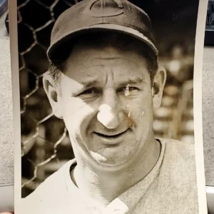 Ernie Lombardi - Vintage Type 1 Wire Press Photo - Cincinnati Reds HOF *RARE