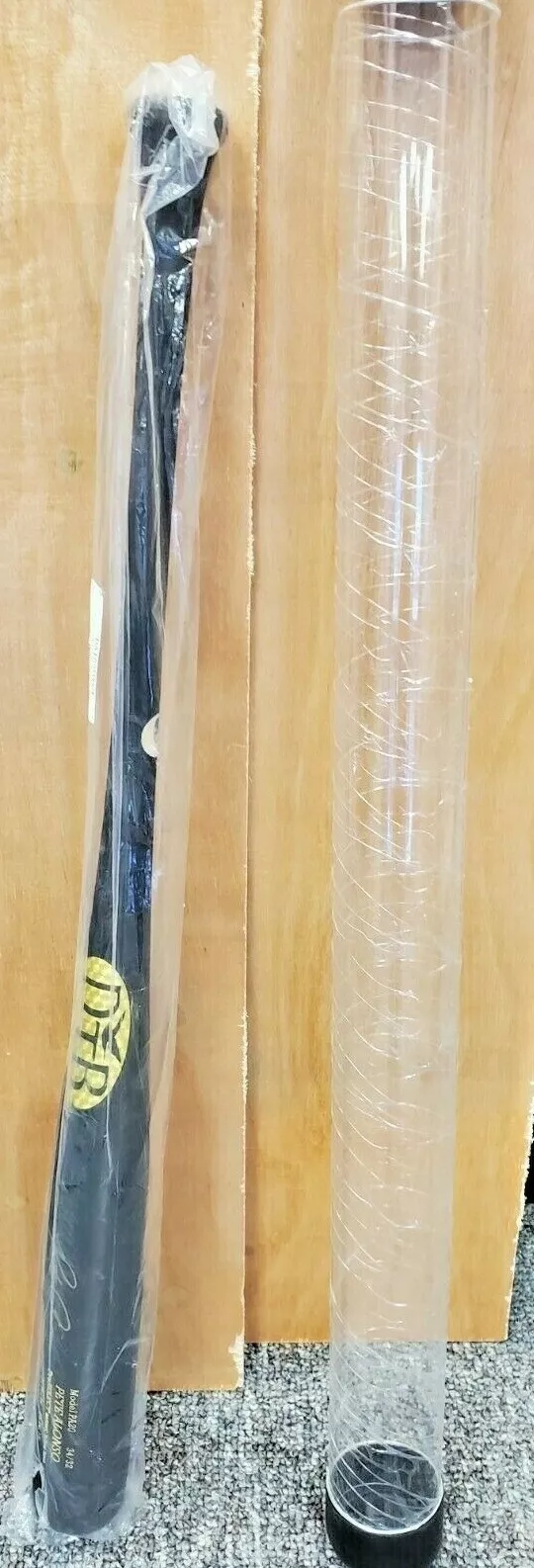 Pete Alonso Game issued Signed Bat. Fanatics COA - Image 2