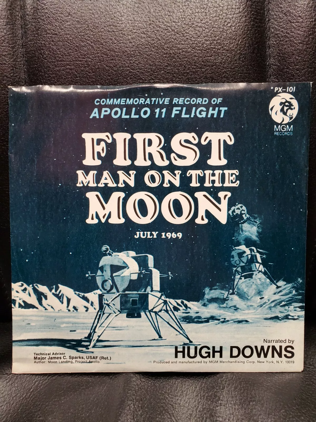 APOLLO 11 "First Man On The Moon - Narration By Hugh Downs" 45 RPM MGM PX-101 - Image 3